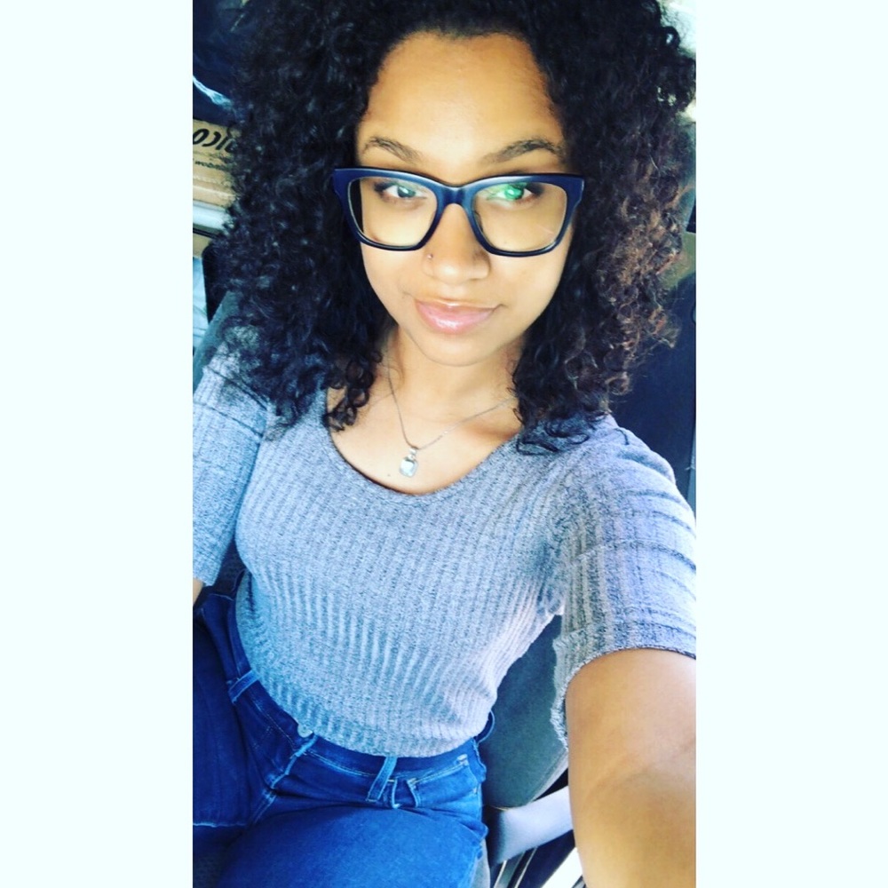 Meet your Posher, Naomi